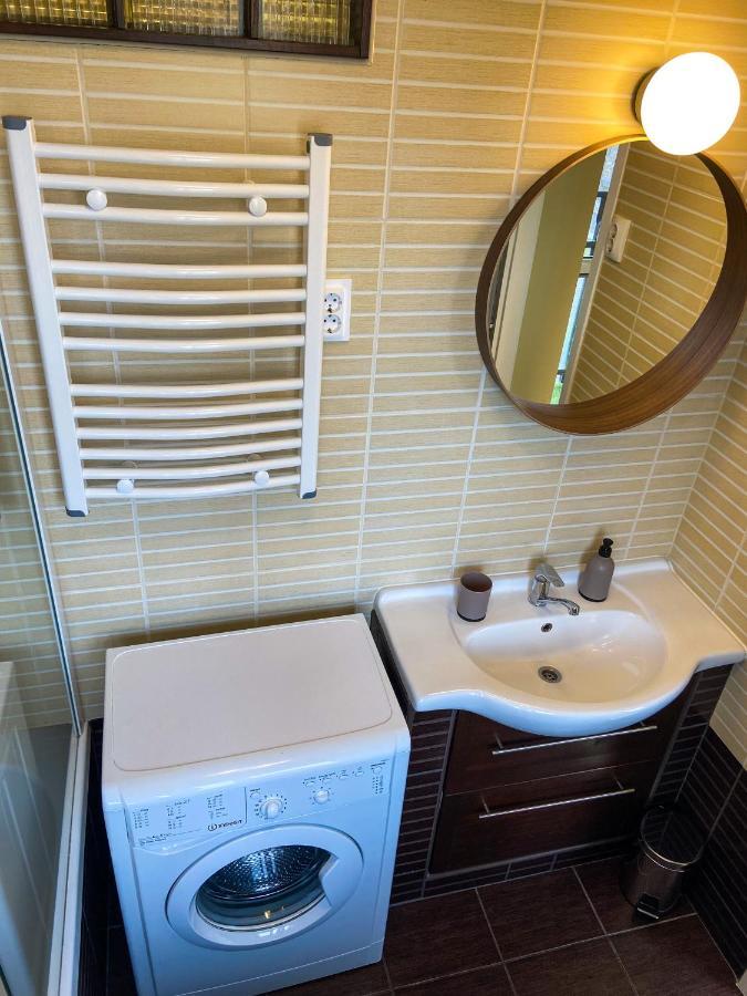 Fresh Smartly Designed Studio Flat & Sunny Balcony Budapest Extérieur photo
